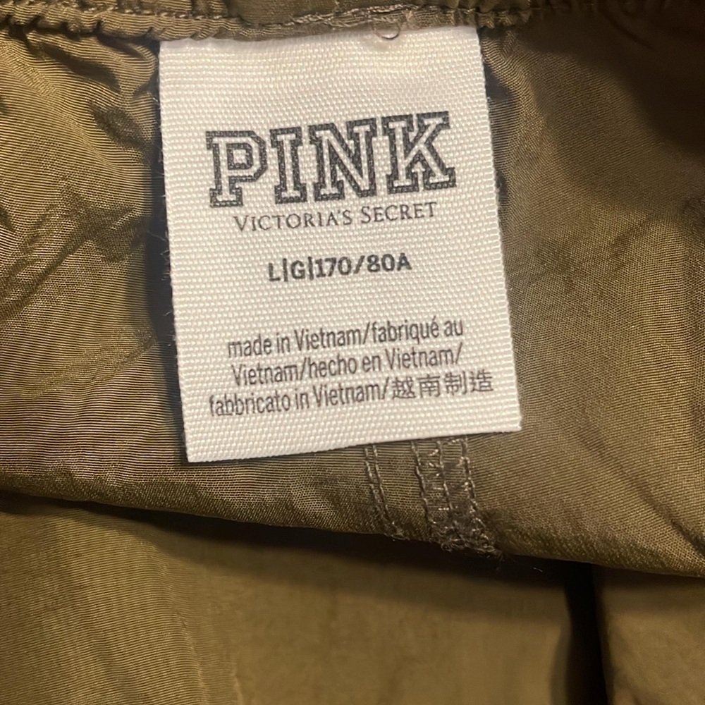 PINK Victoria's Secret Olive Cargo Pants - Picture 3 of 3